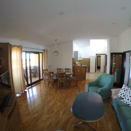 Apartman Koralj Lägenhet Pula Exteriör bild